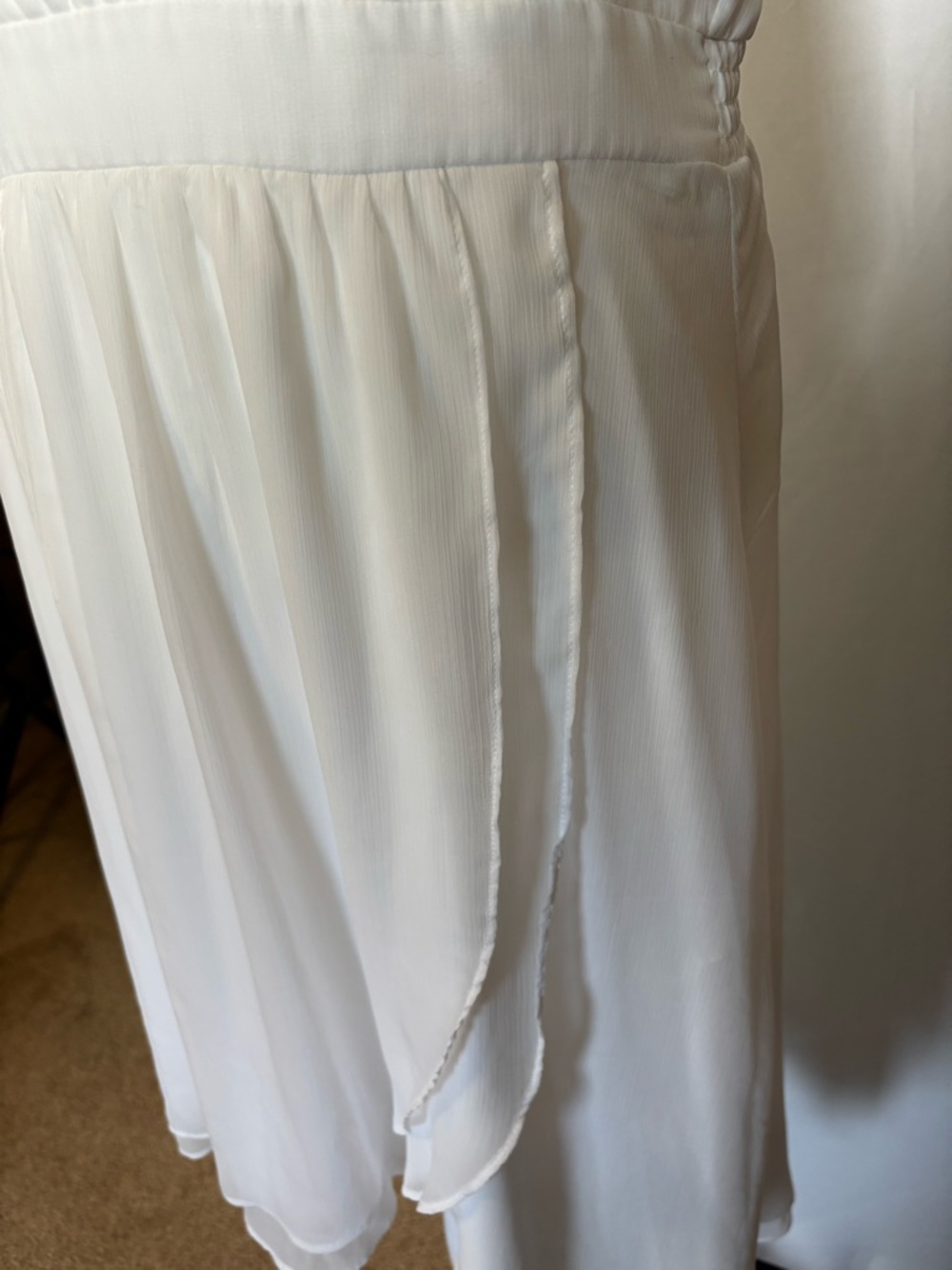 White Halter Neck Pleated Cocktail Dress Size 12 - Picture 2 of 8